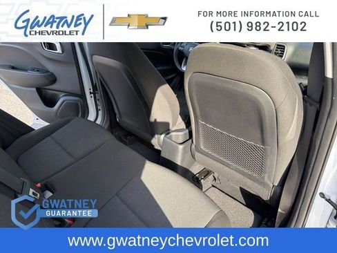 Used 2021 Hyundai Venue SE image 14