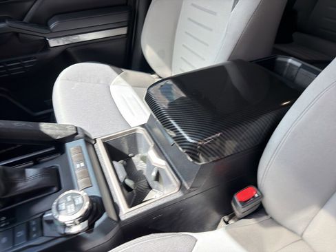 Used 2025 Toyota Tacoma TRD Off-Road image 34