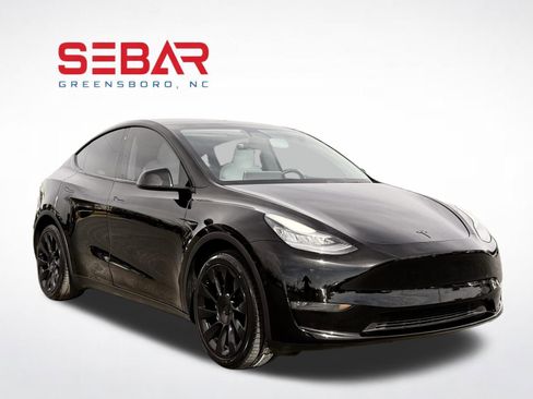 Used 2020 Tesla Model Y Long Range image 4