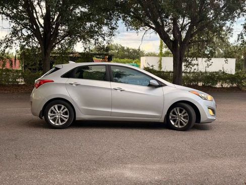 Used 2013 Hyundai Elantra GT FWD image 4