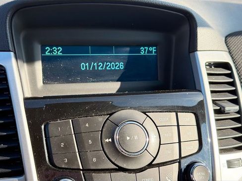 Used 2012 Chevrolet Cruze LT image 13