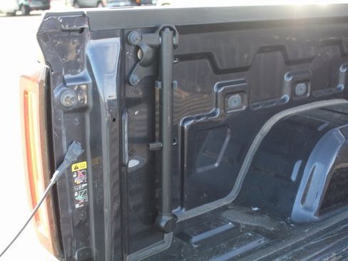 Used 2022 GMC Sierra 1500 SLT image 7