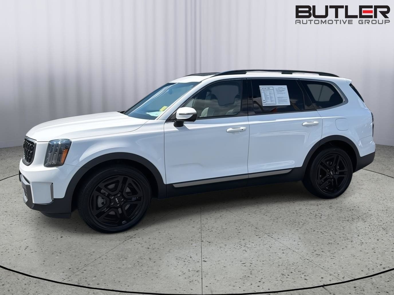 Used 2023 Kia Telluride EX X-Line AWD/4WD image 3