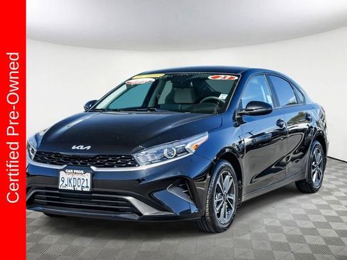 Certified 2023 Kia Forte LXS w/ LXS Technology Package FWD image 5