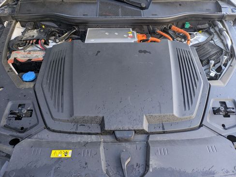 Certified 2023 Audi e-tron Premium Plus w/ Premium Plus Package image 31