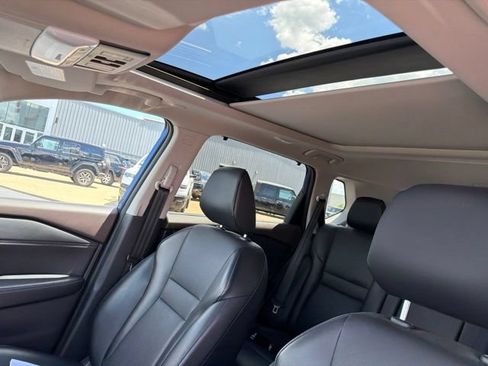 Used 2023 Nissan Rogue SV w/ SV Premium B Package AWD/4WD image 17