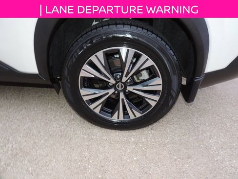 Certified 2021 Nissan Rogue SV image 15