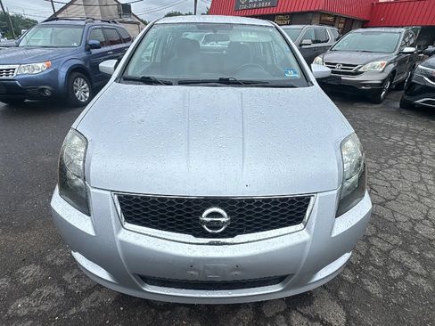 Used 2011 Nissan Sentra 2.0 SR w/ Convenience Pkg FWD image 2