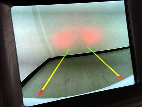 Used 2023 Dodge Charger SXT image 9