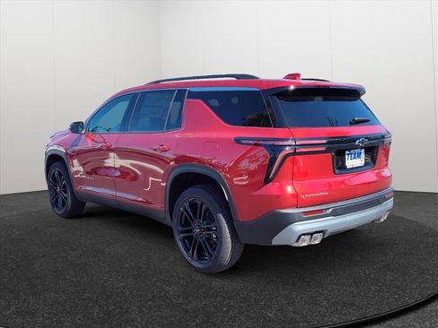 New 2026 Chevrolet Traverse LT w/ LPO, Floor Liner Package FWD image 3