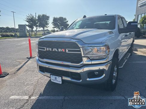 Used 2024 RAM 3500 Big Horn AWD/4WD image 11