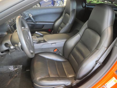 Used 2010 Chevrolet Corvette Coupe w/ Preferred Equipment Group image 12