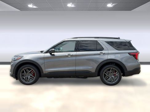 Certified 2025 Ford Explorer ST-Line w/ ST-Line Street Pack AWD/4WD image 2