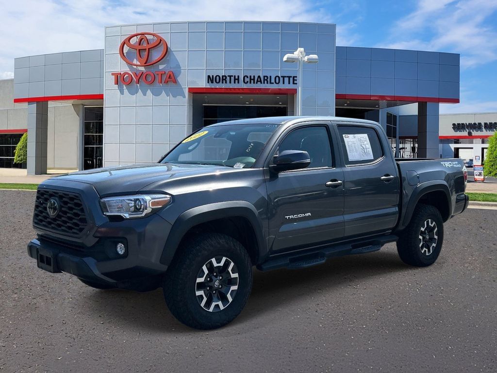 Used 2022 Toyota Tacoma TRD Off-Road w/ Technology Package RWD image 4