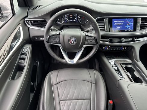 Used 2024 Buick Enclave Avenir w/ Avenir Technology Package image 29