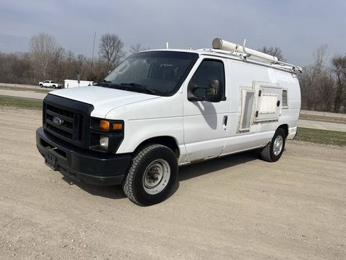 Used 2013 Ford E-250 and Econoline 250 RWD image 16