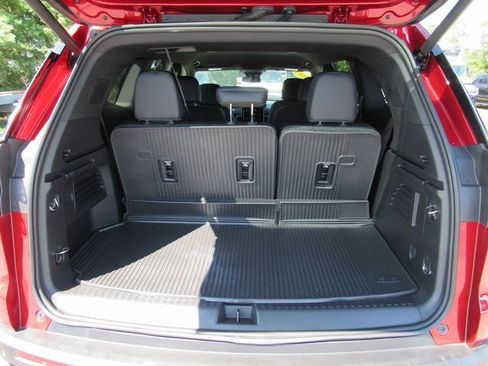 Used 2024 GMC Acadia AT4 w/ LPO, Floor Liner Package image 28