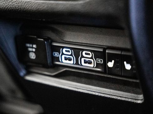 Certified 2023 Jeep Grand Cherokee Limited image 39