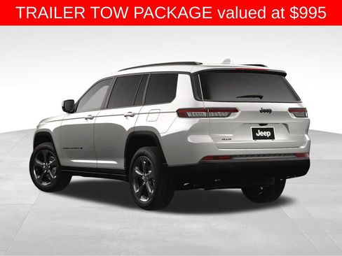 New 2025 Jeep Grand Cherokee L Altitude image 4