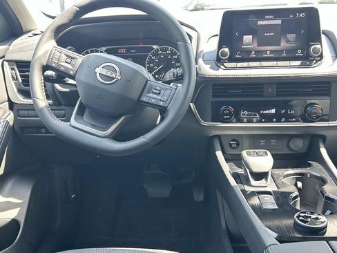New 2026 Nissan Rogue SV AWD/4WD image 23