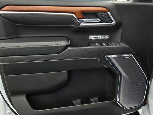 Used 2022 GMC Sierra 1500 Denali image 10