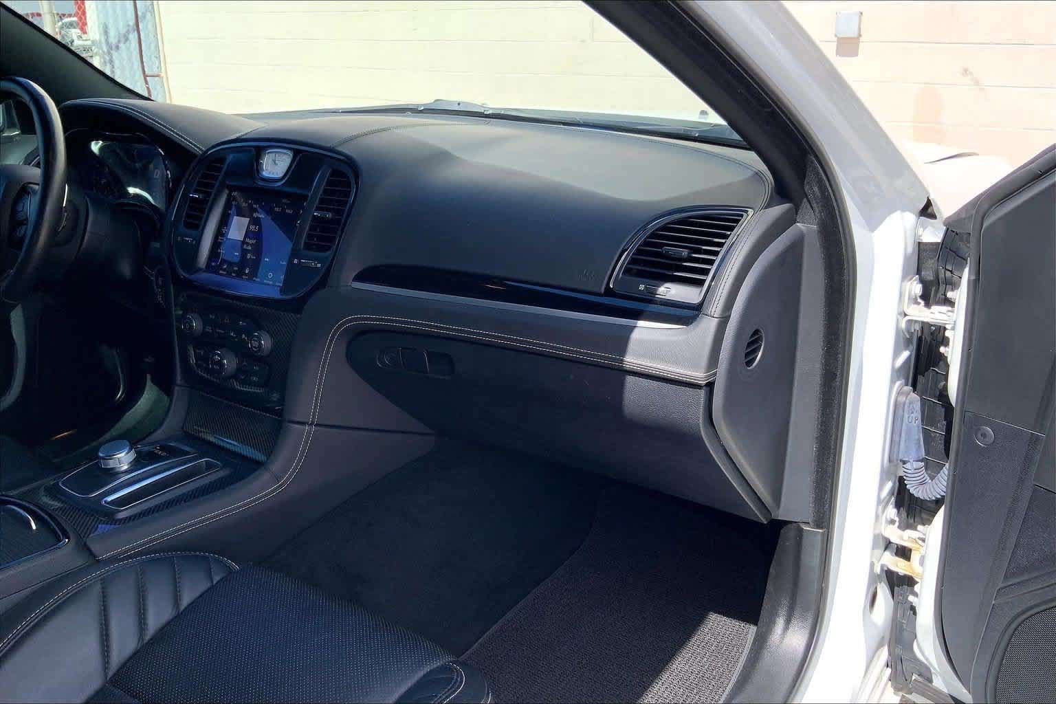 Used 2023 Chrysler 300 C RWD image 23