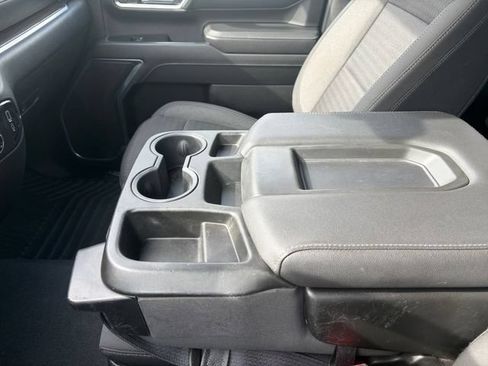 Used 2024 Chevrolet Silverado 2500 LT AWD/4WD image 25