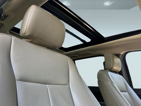 Used 2020 Ford Expedition XLT w/ Equipment Group 202A image 16