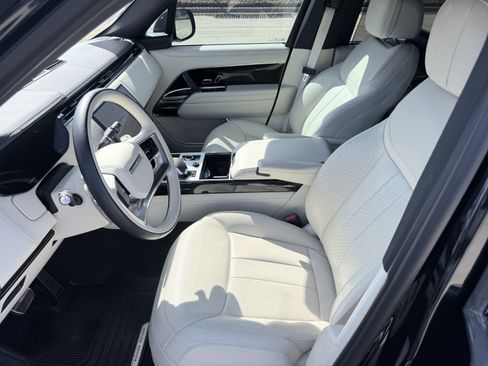 Used 2023 Land Rover Range Rover Long Wheelbase Autobiography image 34