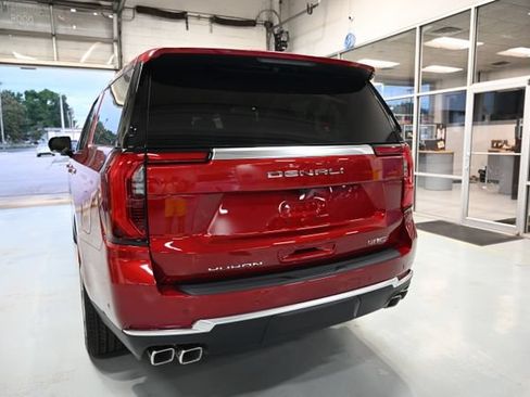New 2026 GMC Yukon XL Denali w/ Sun & Power Step Package AWD/4WD image 6