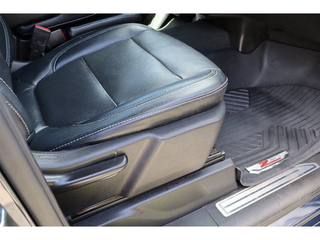 Used 2021 Chevrolet Silverado 1500 RST AWD/4WD image 15