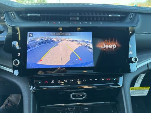 New 2026 Jeep Grand Cherokee Limited image 14