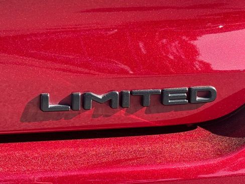 Used 2022 Toyota Highlander Limited image 27