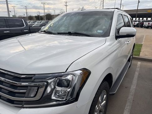Used 2020 Ford Expedition XLT w/ Equipment Group 202A image 2