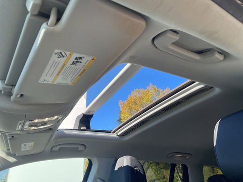 Used 2020 Mercedes-Benz GLS 450 4MATIC image 19