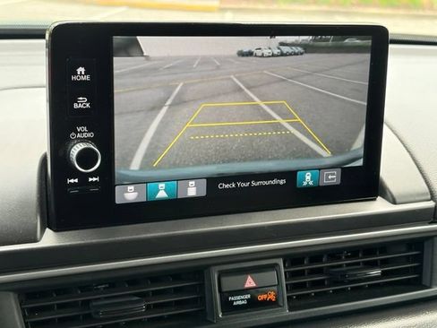 Used 2024 Honda Pilot Touring image 23