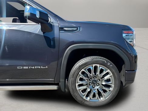 Used 2023 GMC Sierra 1500 Denali Ultimate AWD/4WD image 24