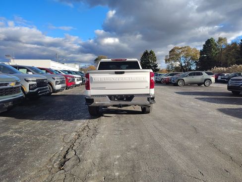 New 2026 Chevrolet Silverado 1500 LT image 4