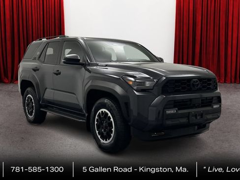 Certified 2025 Toyota 4Runner TRD Off-Road AWD/4WD image 3