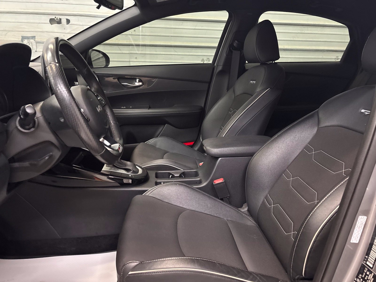 Used 2024 Kia Forte GT-Line w/ GT-Line Premium Package FWD image 10