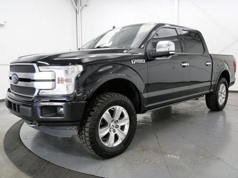 Used 2018 Ford F150 Platinum w/ Equipment Group 701A Luxury AWD/4WD image 3
