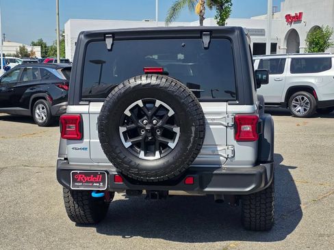 Used 2024 Jeep Wrangler Unlimited Rubicon 4xe AWD/4WD image 7