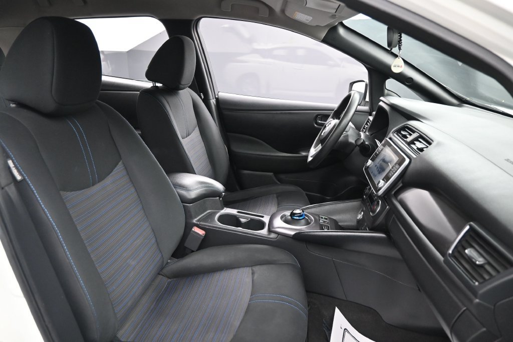 Used 2022 Nissan Leaf S FWD image 28