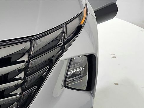 Used 2024 Hyundai Tucson Limited AWD/4WD image 35