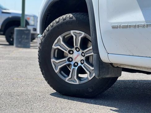 Used 2022 GMC Sierra 1500 SLT AWD/4WD image 13