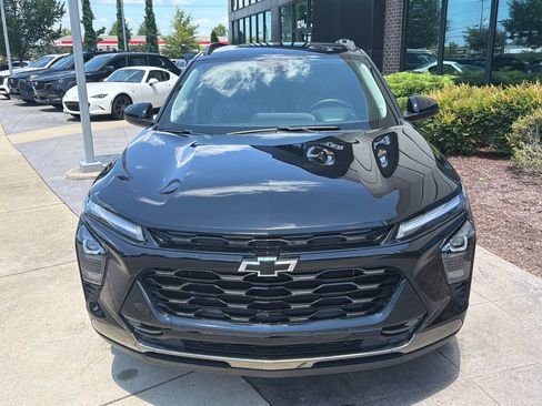 Used 2025 Chevrolet Trax ACTIV w/ Driver Confidence Package FWD image 11