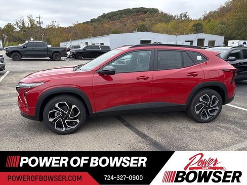 New 2026 Chevrolet Trax RS w/ Sunroof Package image 2