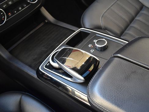 Used 2018 Mercedes-Benz GLE 350 w/ Premium 1 Package image 32