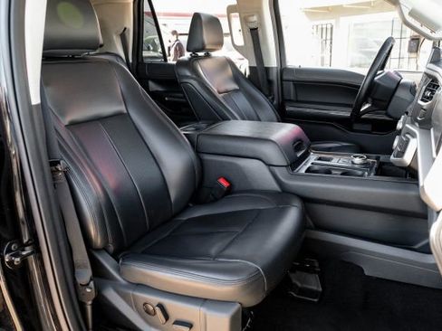 Used 2024 Ford Expedition Max XLT image 44