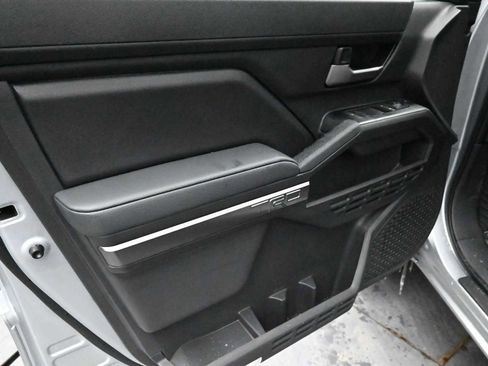 New 2025 Toyota Tacoma TRD Off-Road image 6